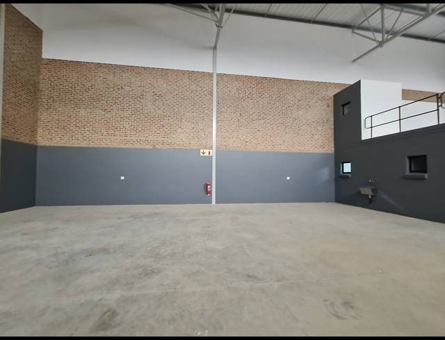 415.98M² WAREHOUSE TO LET IN SAMRAND BUSINESS PARK
